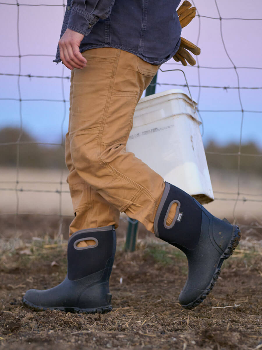 BOGS MEN'S CLASSIC ULTRA MID FARM BOOTS BLACK