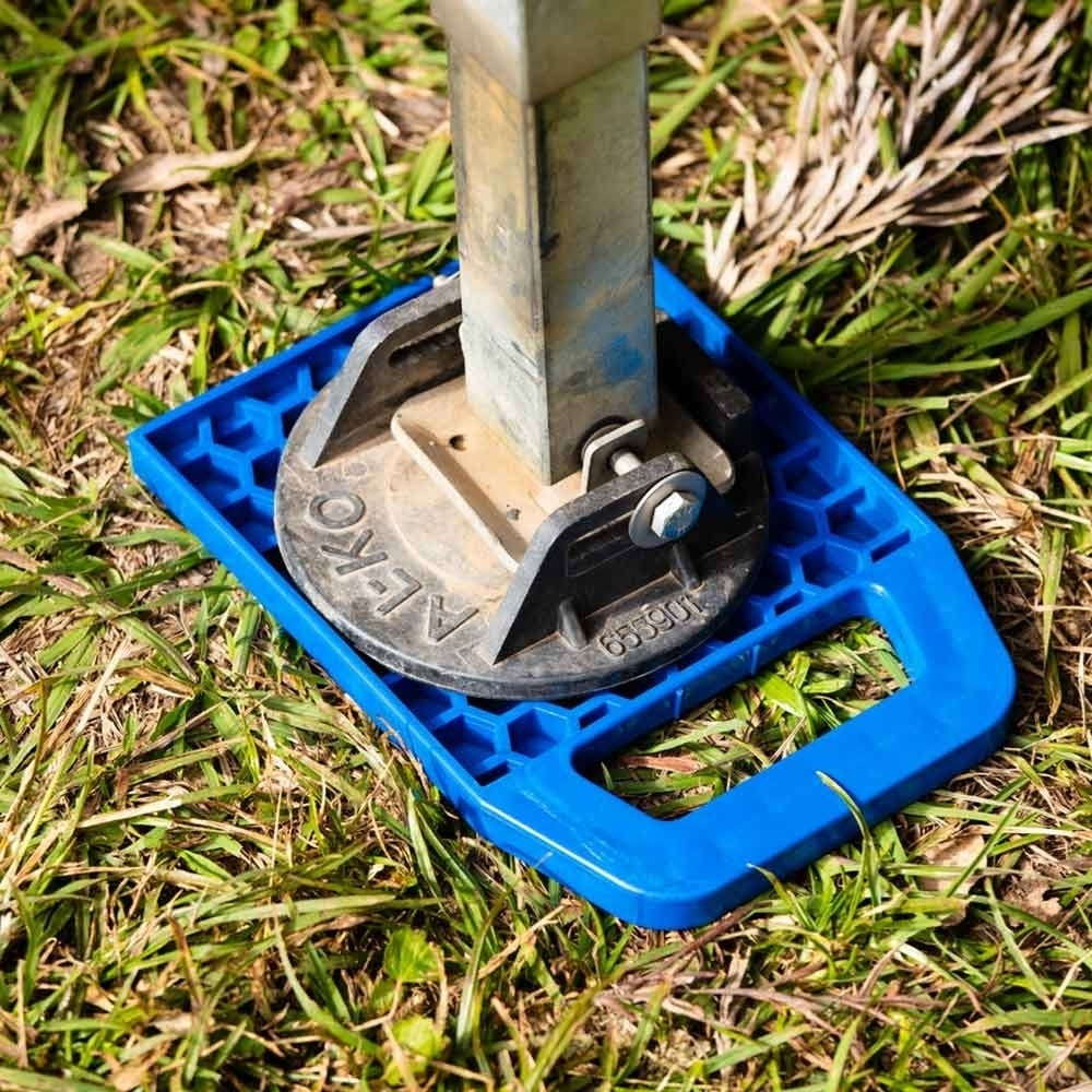 COMPANION CARAVAN STABILISER STAND BASE 4 PACK