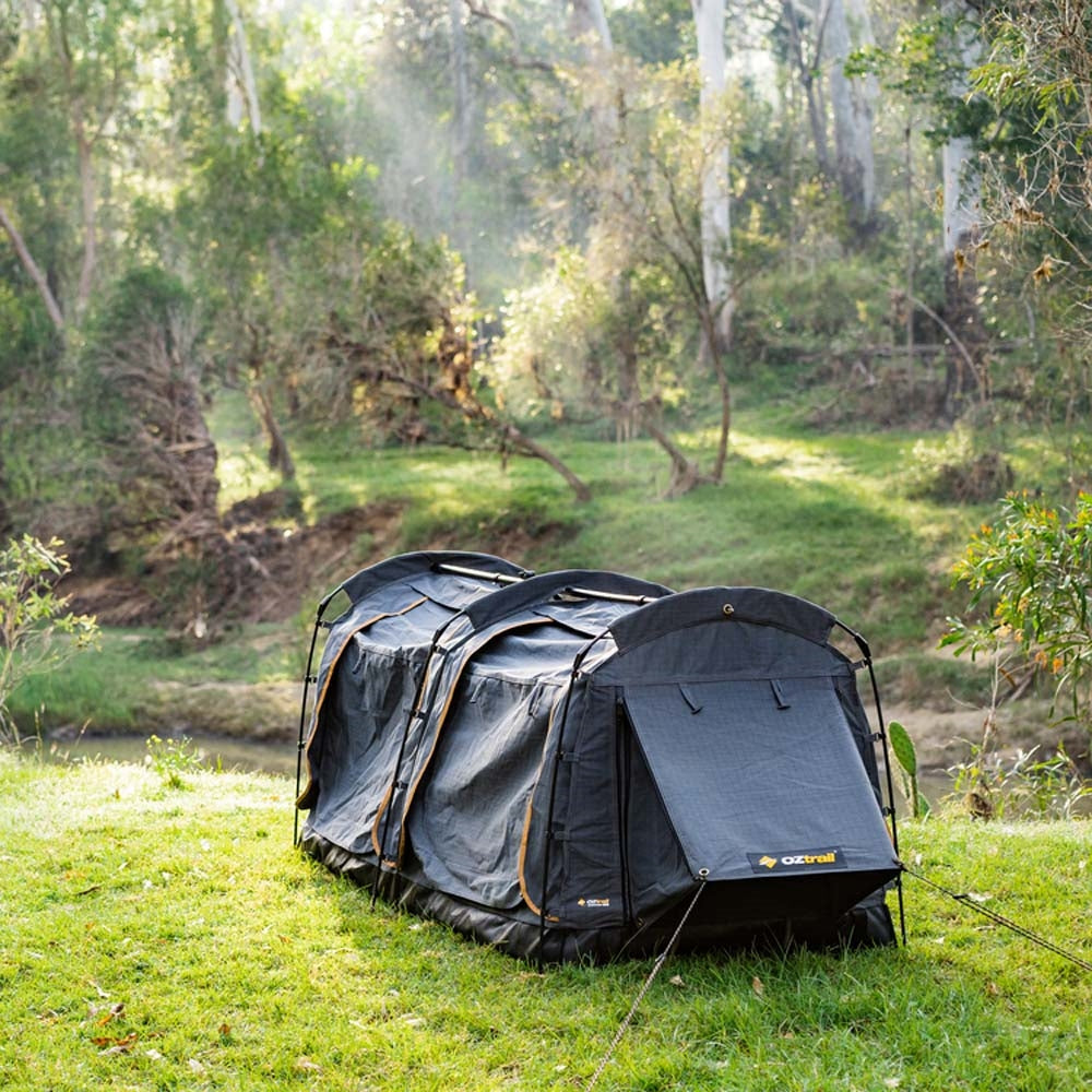 OZTRAIL SUNDOWNER 900 SWAG