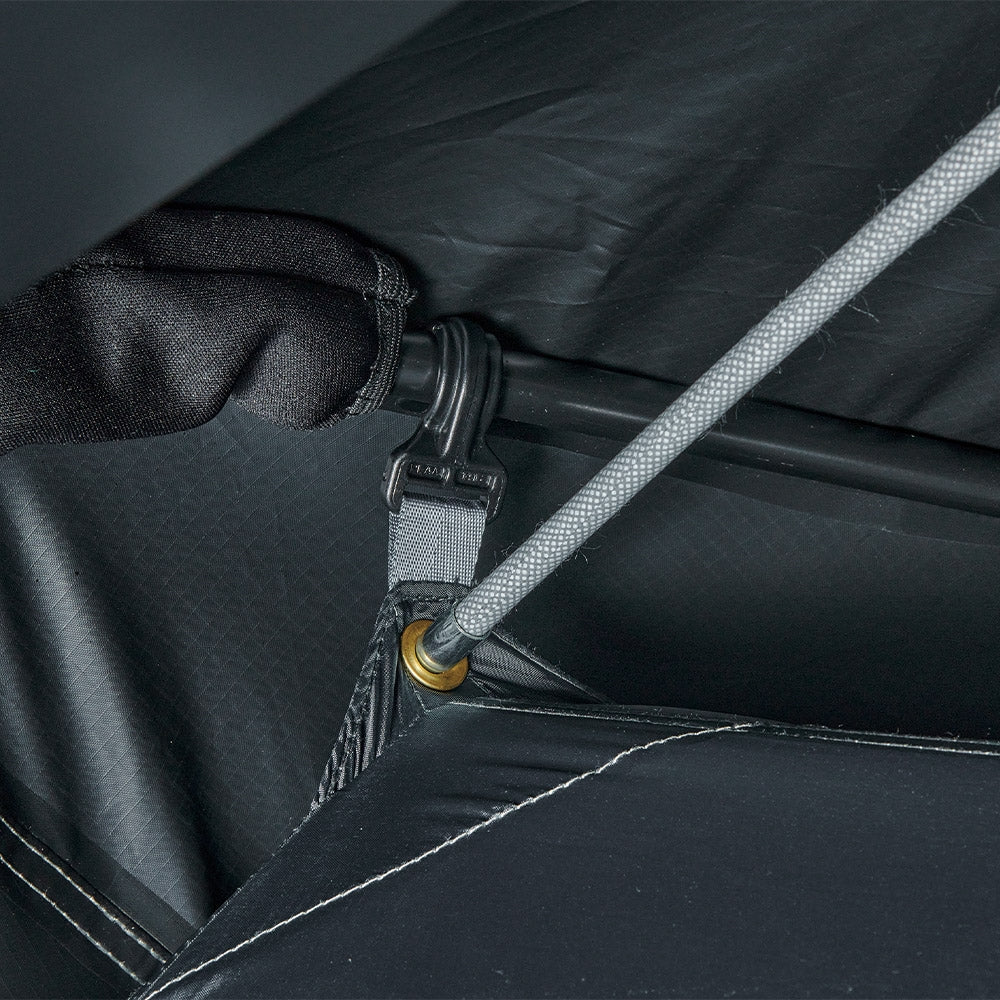 OZTRAIL FAST FRAME BLOCKOUT LUMOS TENT 6 PERSON