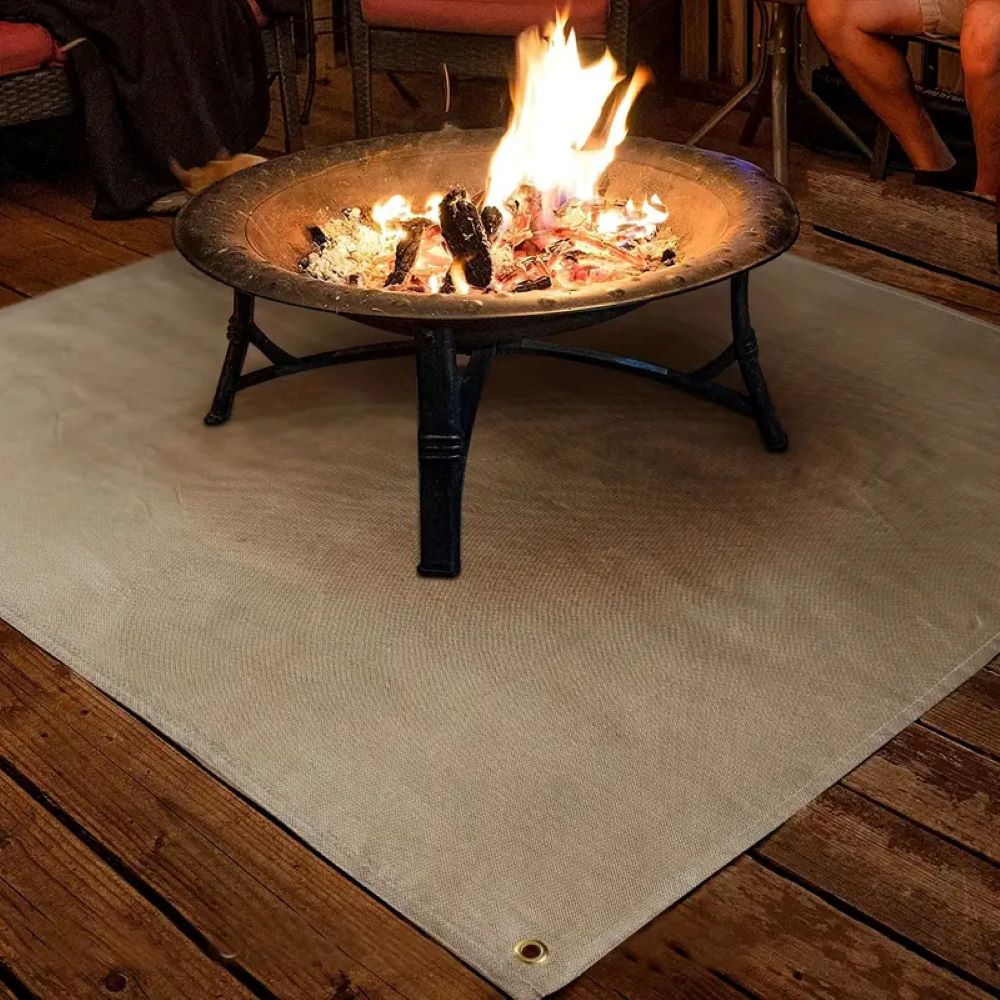 OUTDOOR MAGIC FIRE RESISTANT MAT 80 CM X 80 CM