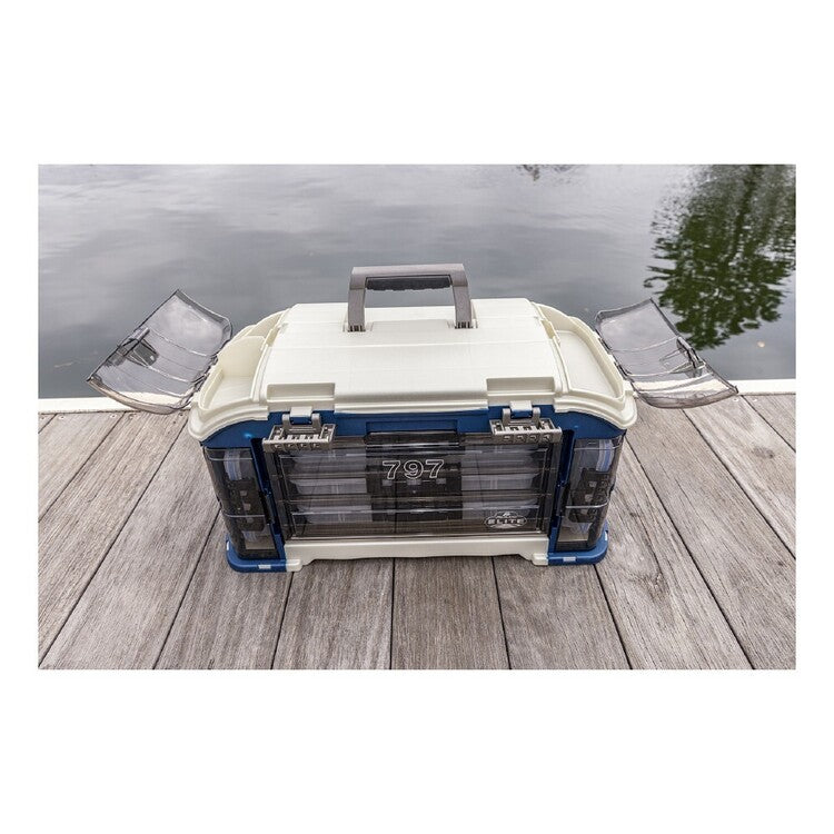 PLANO 797 ANGLED TACKLE STORAGE SYSTEM - 3 TRAY FISHING TACKLE BOX