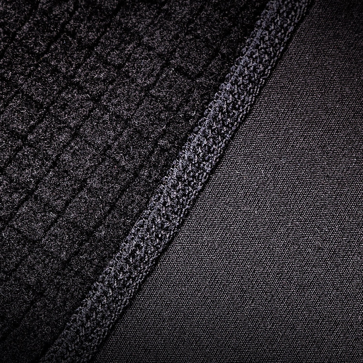 HUNTERS ELEMENT CORE+ TOP BLACK THERMALS