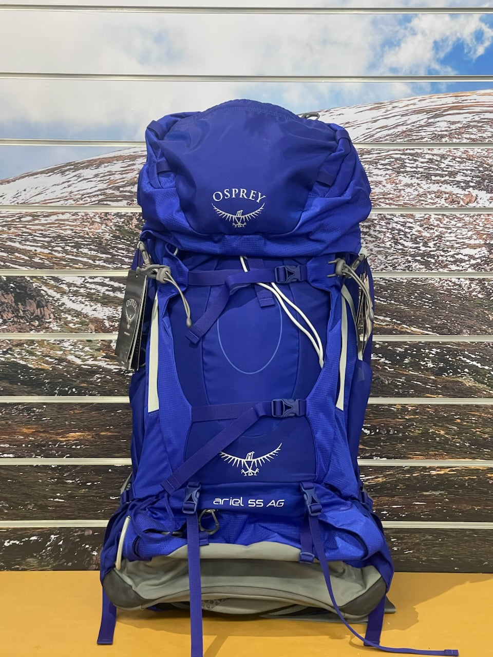 OSPREY ARIEL AG 55 WOMENS HIKING PACK SMALL AND MEDIUM