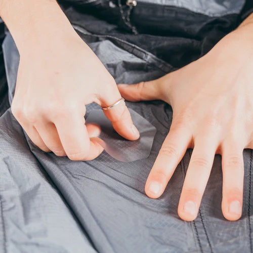 GEAR AID TENACIOUS TAPE HEX PATACHES CLEAR