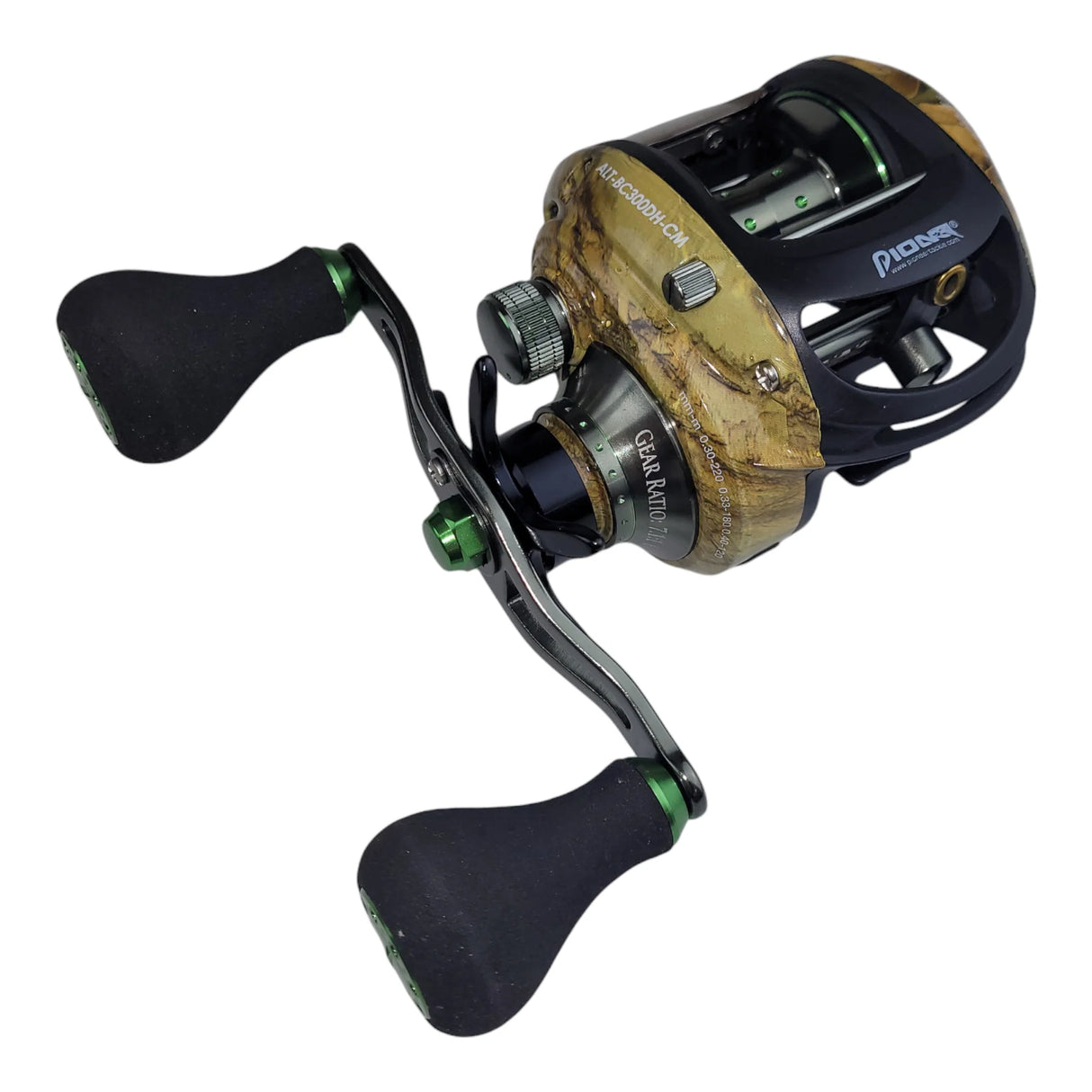 Pioneer Altitude ALT-BC300DH Camo Baitcast Reel