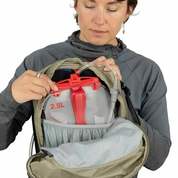 OSPREY HIKELITE 18 HIKING BACKPACK