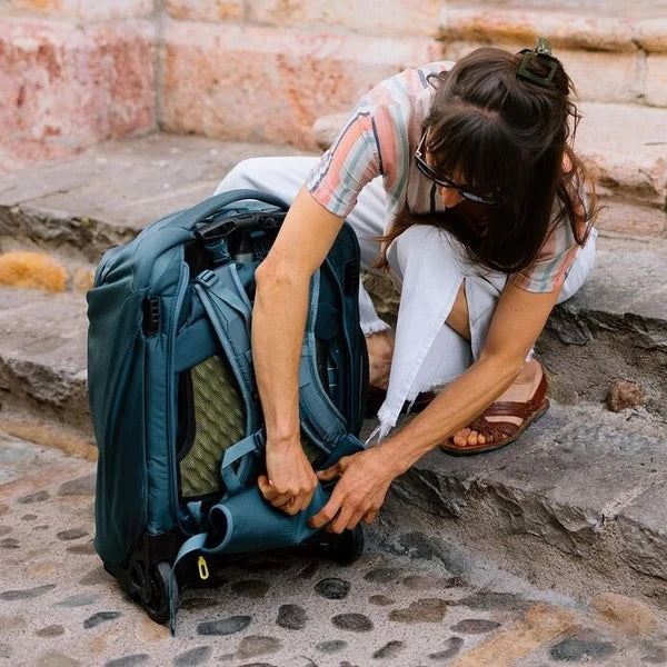 OSPREY FARPOINT / FAIRVIEW WHEELED TRAVEL PACK 36